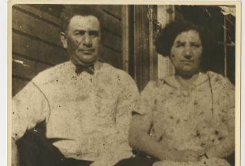 Harry and Flora Selesnick on Watts Street in Chelsea, date unknown, Sterling and Selesnick Family Papers in the JHC archive.